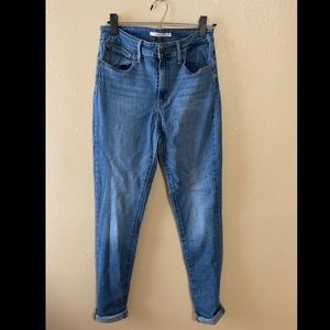 Levi skinny jeans